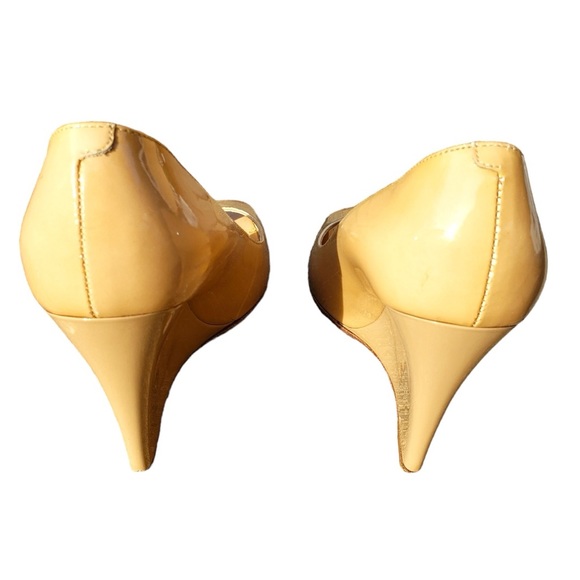 Jimmy Choo Nude Patent Leather Wedge with Open Toe sz 6 - Picture 4 of 7